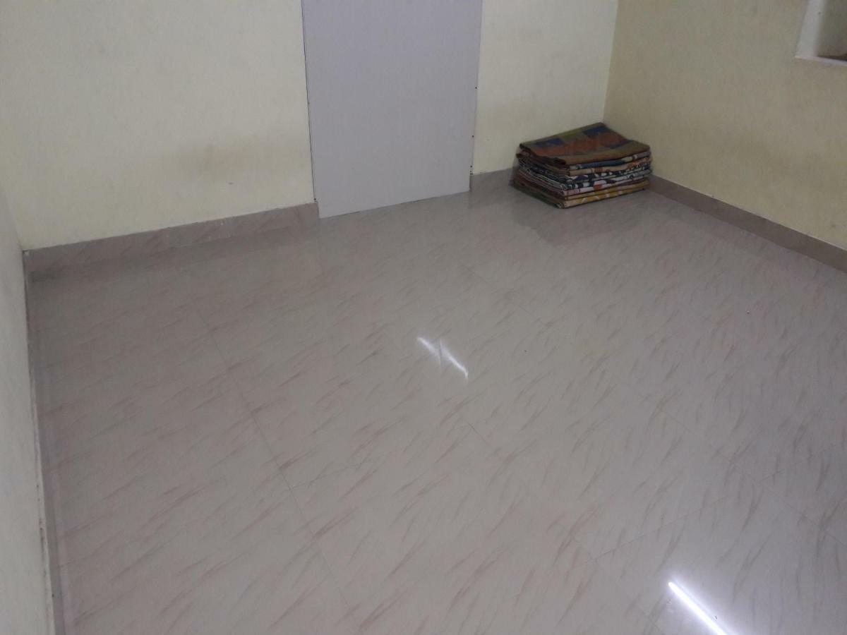 Devasthanam Lodge Thiruvananthapuram Bagian luar foto